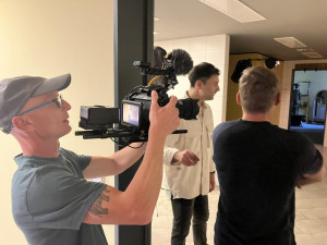 Hasič a kynolog je hlavním hrdinou dokumentu, který vypráví o důvěře mezi člověkem a zvířetem