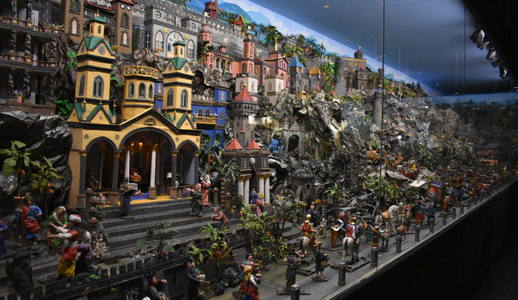 Skončila oprava betlému, který je zapsaný v Guinnessově knize rekordů