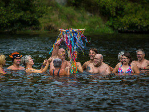 Na Maloskalsku zakončili vodáckou sezónu slavnostním zamykáním řeky Jizery