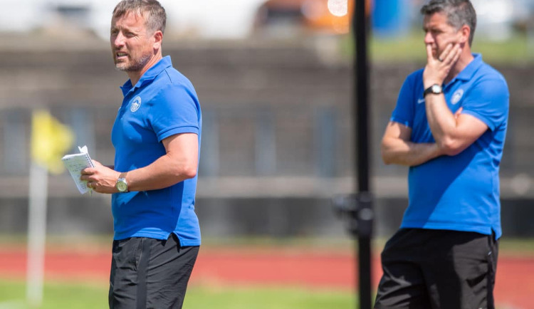 Devatenáctka Slovanu je po letech v nejvyšší soutěži. Prestiž, takovou ligu by klub měl hrát, říká trenér Čapek