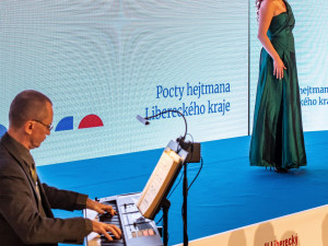 Poctu hejtmana letos získalo osm osobností z různých profesí