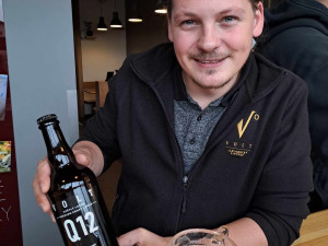 Mistři řemesel napříč krajem spojili síly. Propojují gastronomii s uměním sklářů