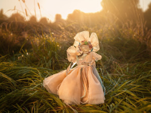 Křišťálové panenky místních sklářů můžete vydražit v aukci UNICEF