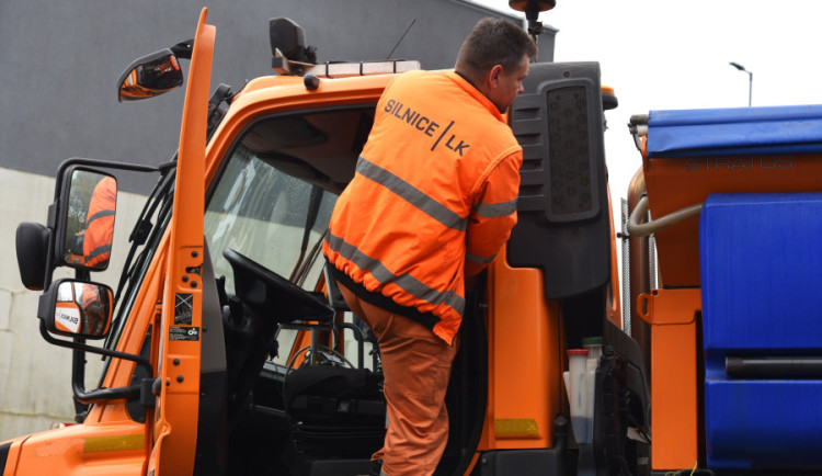 Liberecký kraj na údržbu přibližně dvou tisíc kilometrů silnic vynaloží celkem 149 milionu korun