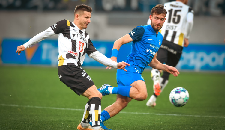 Slovan si pod Ještěd veze bod z Hradce Králové. Na trefu domácích rychle odpověděl Frýdek