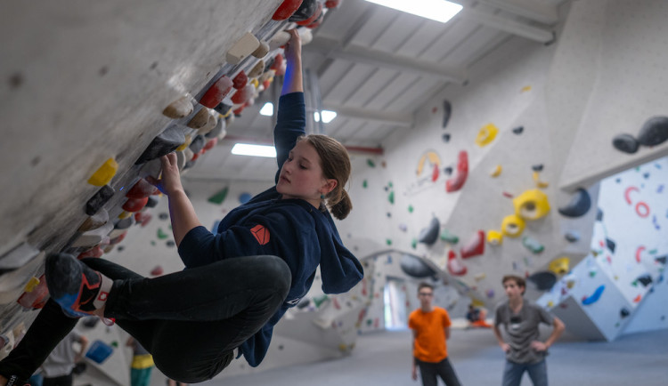 Závodníci z LK Boulder si vylezli pro více než dvacítku medailí