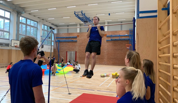 Varovné srovnání fyzických schopností dětí po sto letech. Úroveň jde dolů, zjistili liberečtí výzkumníci