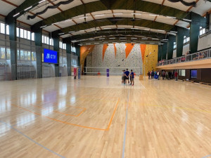 Sportovní haly univerzity v Harcově už opět fungují. Rekonstrukce vyšla na 122 milionů