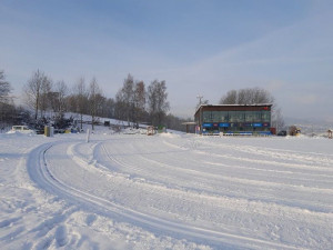 Sněhové podmínky přejí lyžování. Ve Vesci i ve Vratislavicích protáhli běžecké stopy