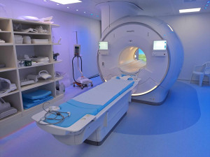 Nemocnice má novu magnetickou rezonanci s umělou inteligencí