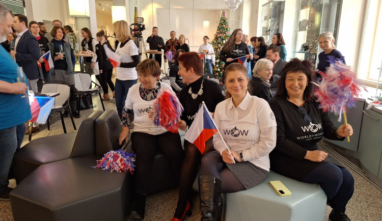 Čekání na výsledek zápisu do seznamu UNESCO v Muzeu skla a bižuterie v Jablonci nad Nisou.