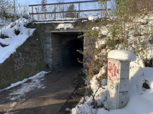 Začíná oprava propustku u arény. Stane se z něj široký podchod, hotovo má být za rok a půl