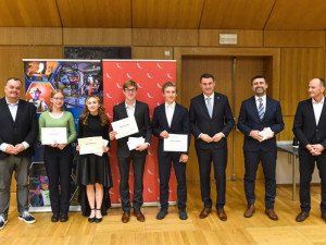 Liberecký kraj letos ocenil 88 žáků za reprezentaci v oblasti vzdělávání