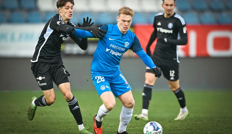 Brankové hody U Nisy, Slovan porazil Zlín 5:3 a neprohrál šestkrát v řadě