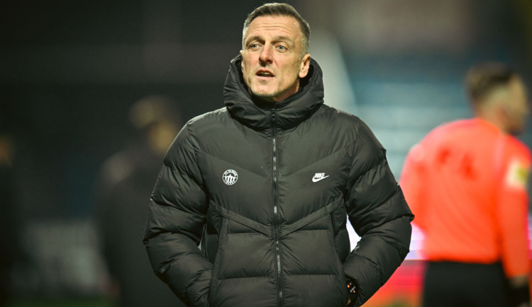 Kozel po kanonádě mluvil o hracích termínech. Diváci v tomto počasí nepřijdou, mrzí ho