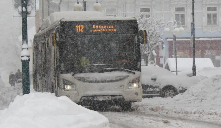 Od Vánoc začne do Jizerských hor jezdit více autobusových spojů