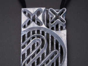 Šperkaři spojili síly s AI. Osobitou tvorbu představují v muzeu