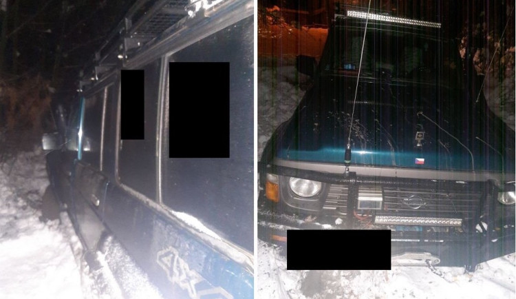 Opilý řidič sjel ze silnice na zahradu, kde zapadl. Hlídce nadýchal 2,64 promile