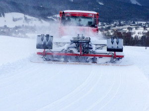 Kraj dá půl milionu lyžařům na úpravu sportovního areálu ve Vesci