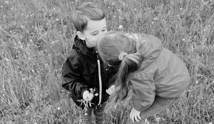 Děti přišly o maminku.