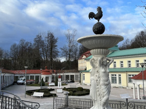 V Libverdě probíhá renovace lázeňské kolonády. Dosloužilou konstrukci nahradí nová