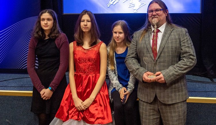 Loni anketu vyhrála mladá šermířka Barbora Vlčková