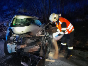 Ráno plné nehod. V průběhu dvou hodin vyjeli hasiči pomáhat šestkrát