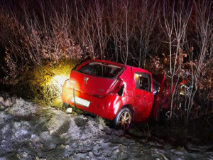 Ráno plné nehod. V průběhu dvou hodin vyjeli hasiči pomáhat šestkrát