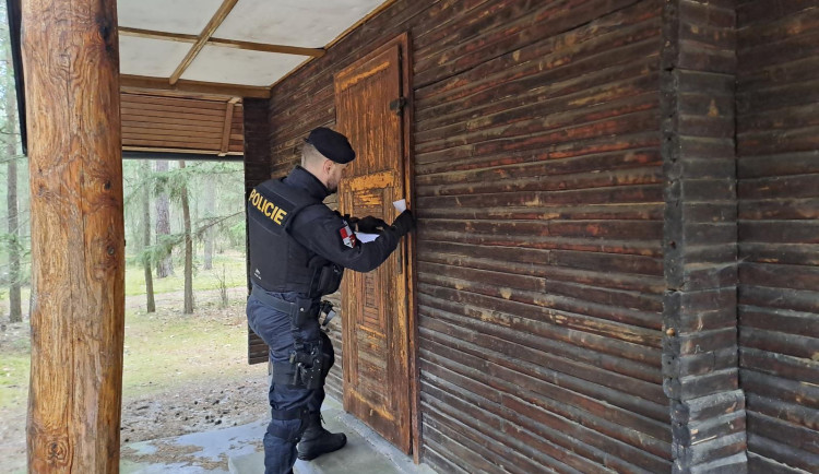 Kontroly chatových oblastí.