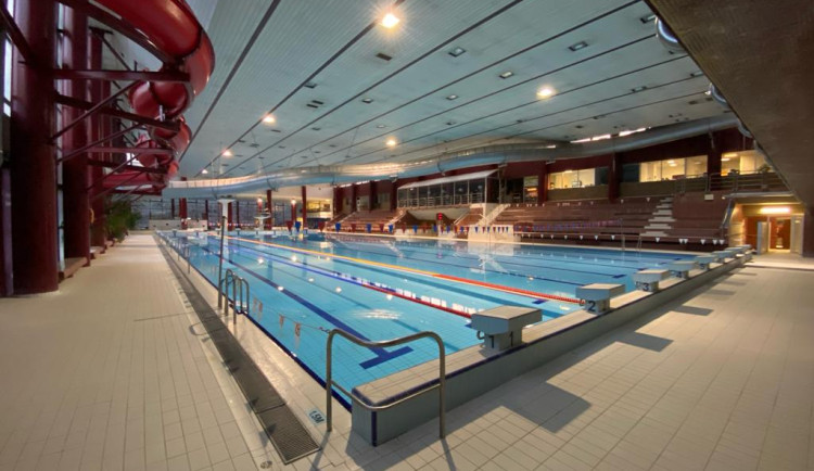 Plavecký bazén v Liberci.