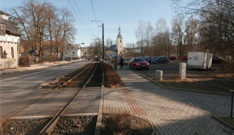 Policie žádá o pomoc svědky dopravní nehody ve Vratislavicích nad Nisou