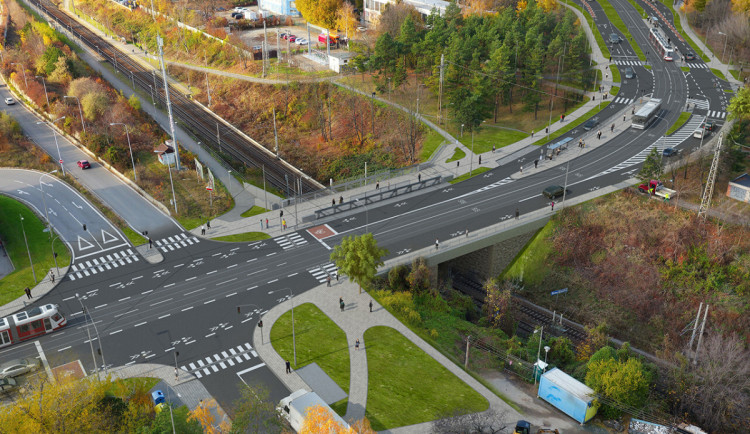 Most přes železnici u zastávky Lesná je uzavřen. Nastudováním objížděk lidé ušetří čas i starosti