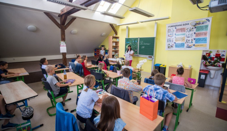 Na nepedagogické pracovníky chybí školám v Libereckém kraji 130 milionů korun