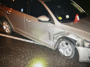 Žena vyrazila do ulic, ale před tím si pořádně přihnula. Jízda záhy skončila