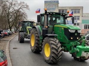 Zemědělci zítra vyrazí na protestní jízdu k polským hranicím