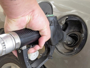 Ceny pohonných hmot v Libereckém kraji dál rostou, překročily 38 korun za litr