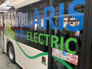 Dopravní podnik koupil první elektrobus, cílem je čtyřicet. Jde o transformační proces, říká předseda představenstva