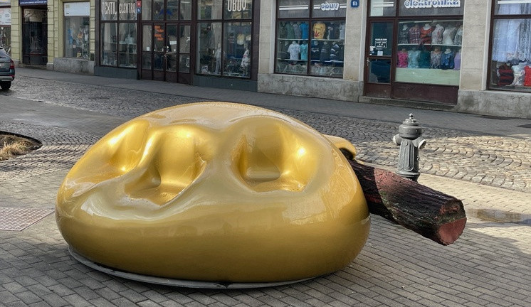 Plastika Věčná něha po renovaci.