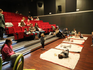 Turnovské kino pořádá filmová dopoledne pro rodiče s dětmi