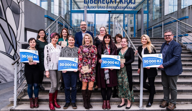 Zábavné léto, terapie a dětství bez násilí. Nadační fond Albert rozdělil 240 tisíc korun