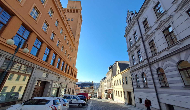 Jablonečtí zastupitelé se v březnu nesejdou.