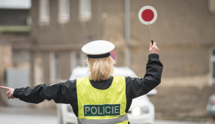 Asi nadýchám, hlásil řidič v Liberci hlídce. Měl pravdu, navíc o řidičák přišel už dříve