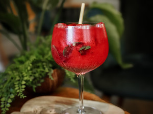 Bistro Kauai poke je ostrovem plným chutí a vůní v městě na severu