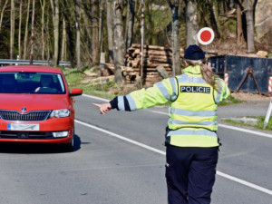 Policie bude měřit rychlost na rizikových místech, žádá veřejnost o tipy