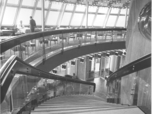 Interiéry libereckého hotelu Ještěd se vracejí do původní podoby ze 70. let