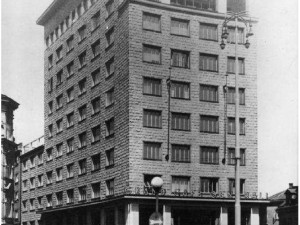 palác Nisa krátce po dostavbě