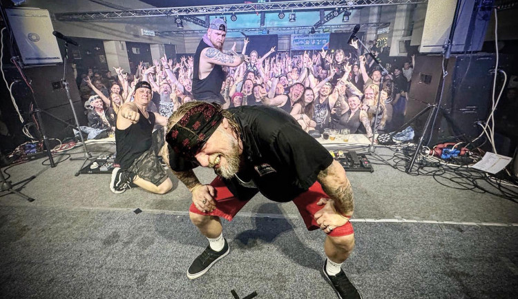 Frontman libereckých Krucipüsk Hájíček měl vážnou nehodu. Kapela ruší koncerty