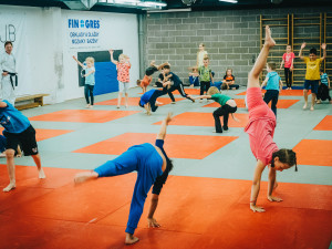 Dopřejte vašim dětem prázdniny plné pohybu a zábavy s příměstským sportovním táborem Hravé prázdniny