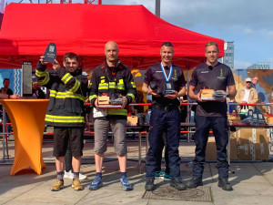 Jablonečtí profesionální hasiči přivezli z nejtěžšího závodu v Evropě zlato