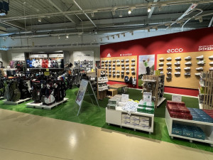 Speciální přístup, komplexní služby. Golf House oslaví deset let v Česku